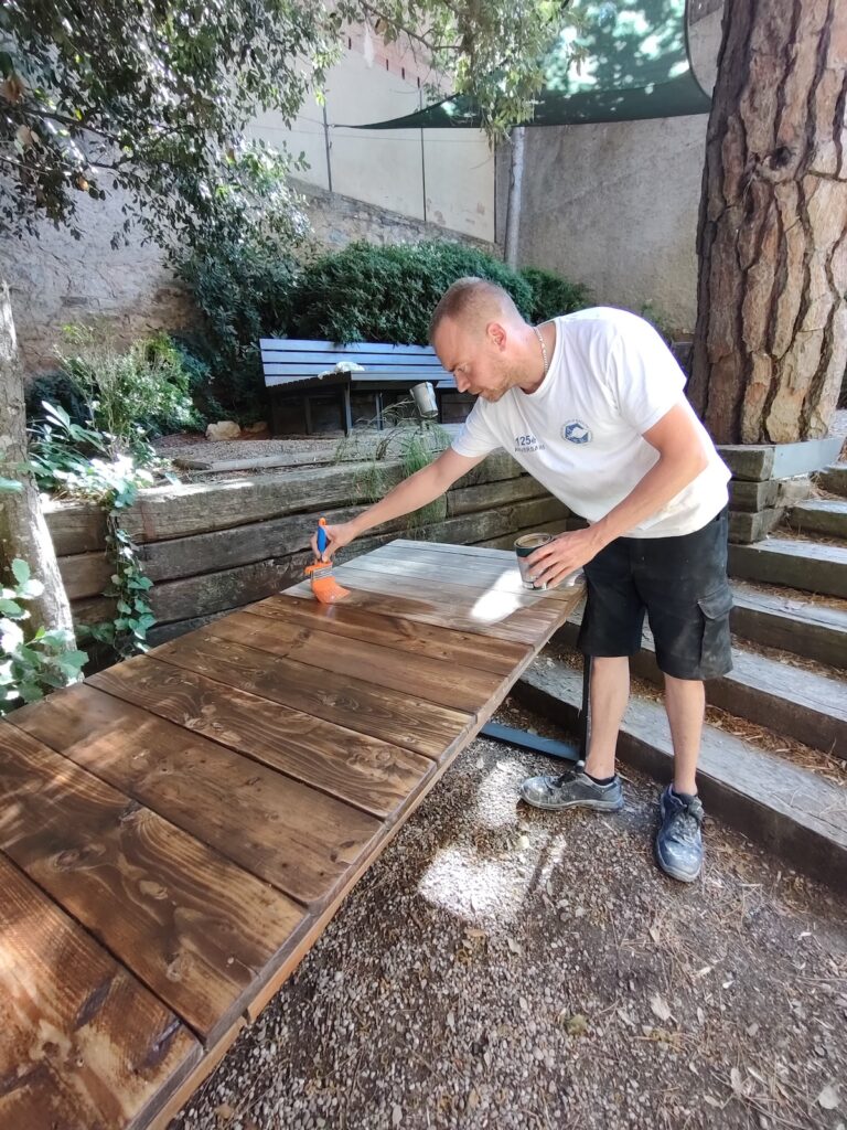 Barnizado de madera